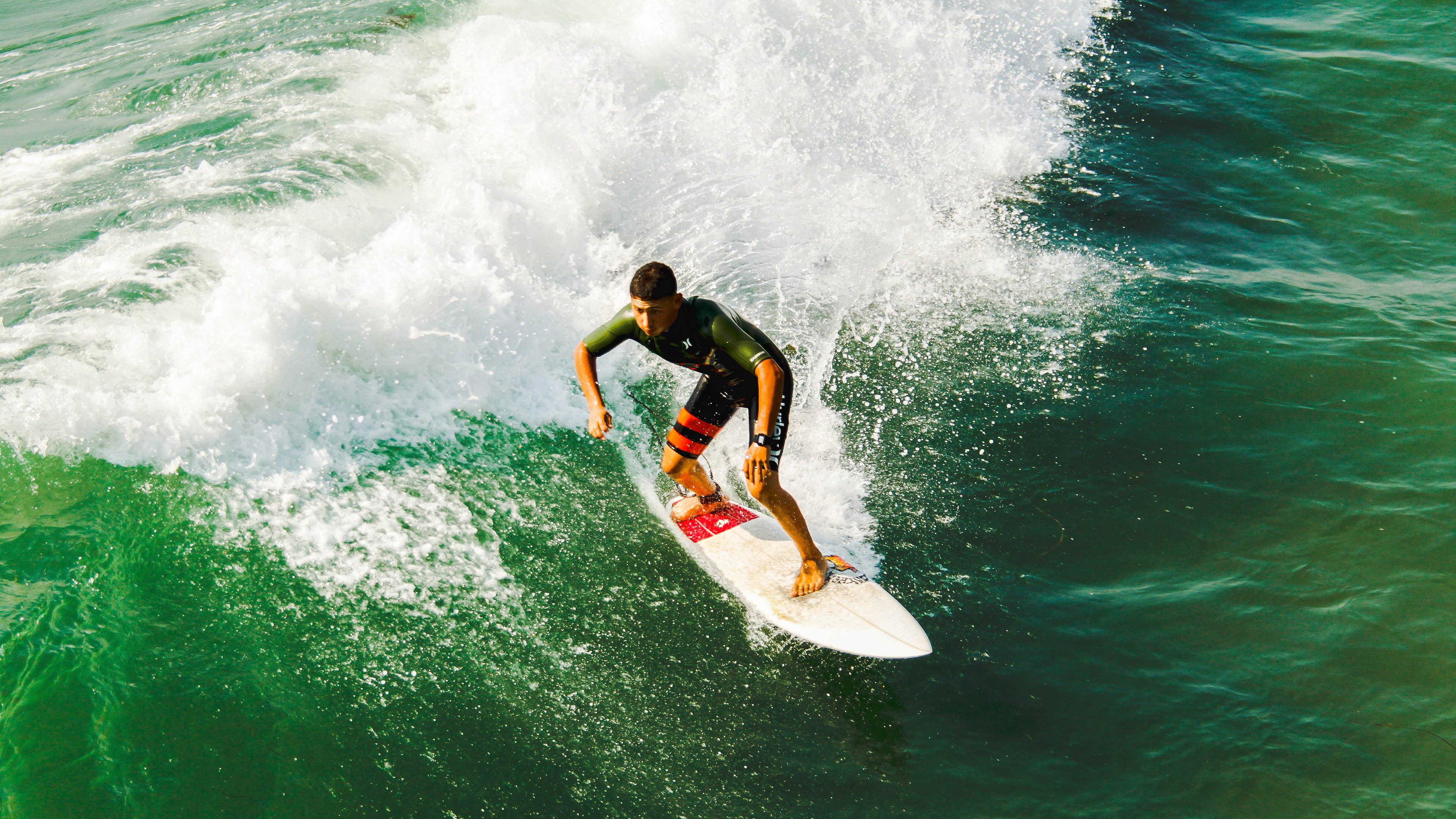 北欧风暴席卷诺坎普，挪威新星强势征服巴萨，本泽马化身关键先生定乾坤